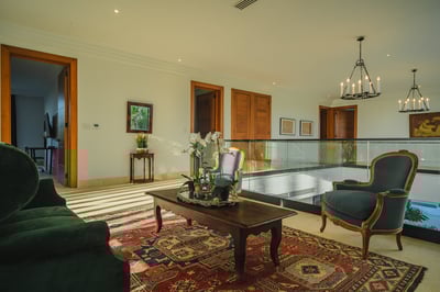 Luxury Villa Photo #51