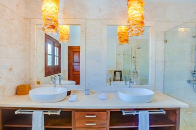 Luxury Villa Photo #59