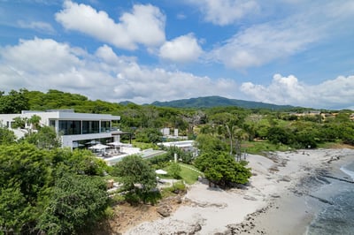 Luxury Villa Photo #50