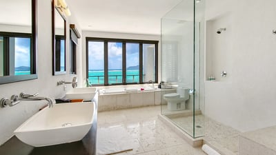 Luxury Villa Photo #43