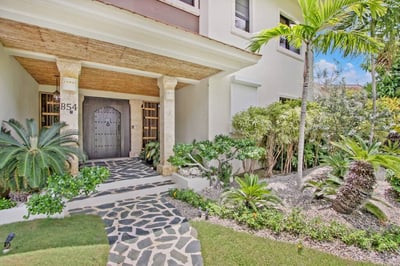 Luxury Villa Photo #45
