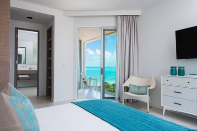 Luxury Villa Photo #37