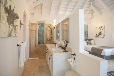 Luxury Villa Photo #42