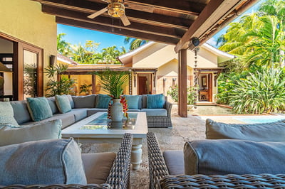 Luxury Villa Photo #14
