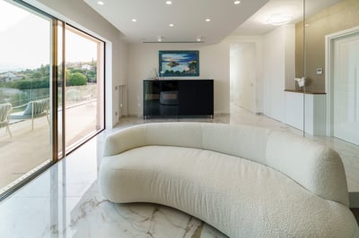 Luxury Villa Photo #24