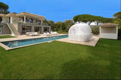 Luxury Villa Photo #4