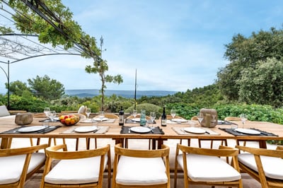 Luxury Villa Photo #6