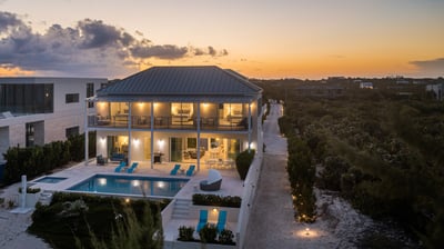 Luxury Villa Photo #42