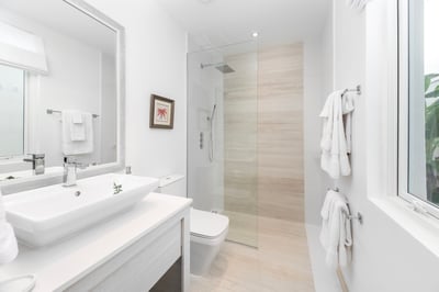 Luxury Villa Photo #16