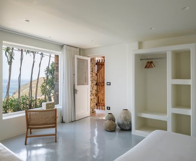 Luxury Villa Photo #26