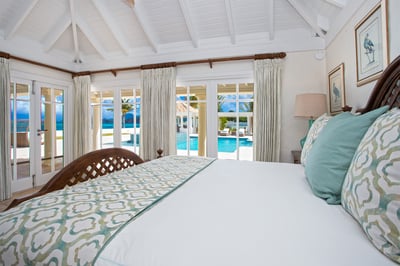 Luxury Villa Photo #35