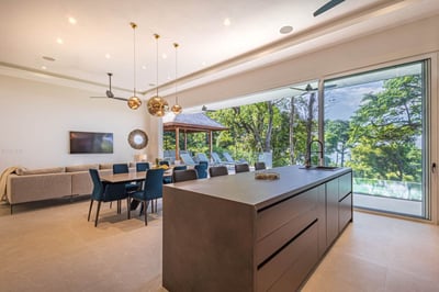 Luxury Villa Photo #20