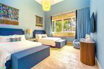 Luxury Villa Photo #22