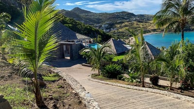 Luxury Villa Photo #10
