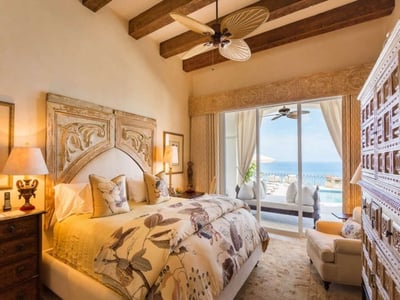 Luxury Villa Photo #21