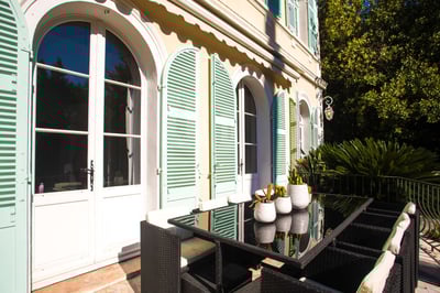 Luxury Villa Photo #5