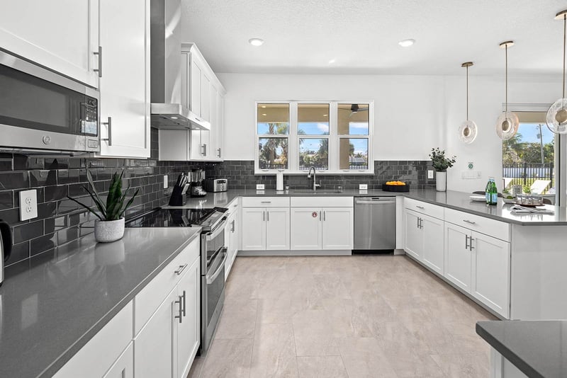 Snake Eyes at Harbor Island Beach Club