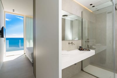 Luxury Villa Photo #43