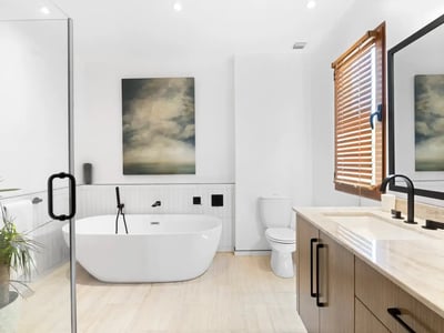 Luxury Villa Photo #26