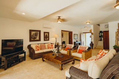 Luxury Villa Photo #12