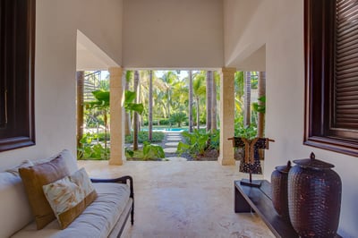 Luxury Villa Photo #33