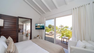 Luxury Villa Photo #19