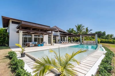 Luxury Villa Photo #20