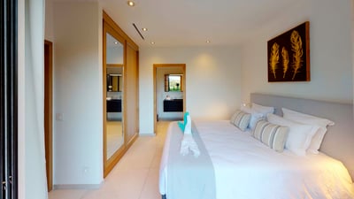 Luxury Villa Photo #20