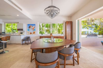 Luxury Villa Photo #15