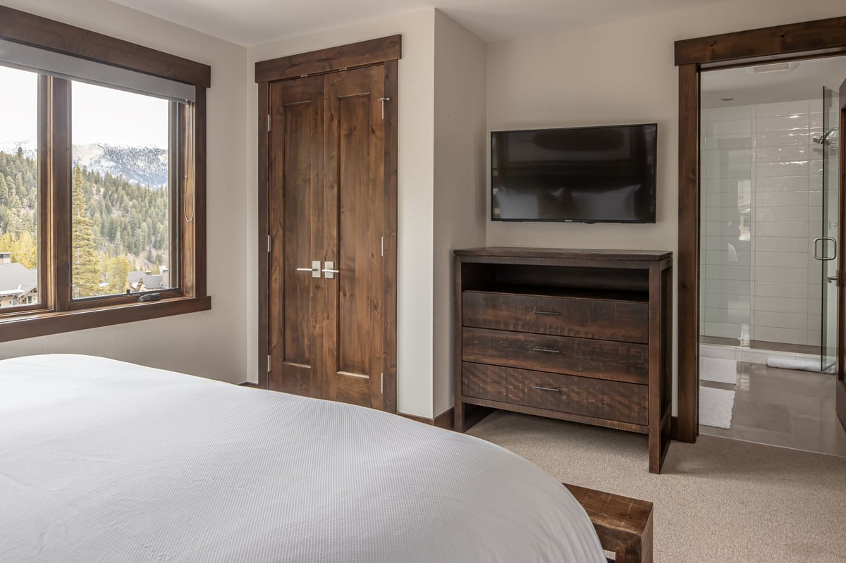 Spanish Peaks | Highlands Cabin 30