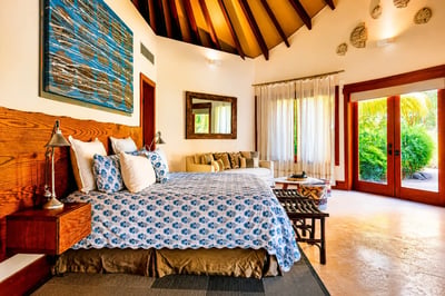 Luxury Villa Photo #33