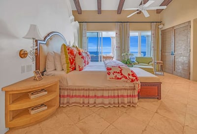 Luxury Villa Photo #29