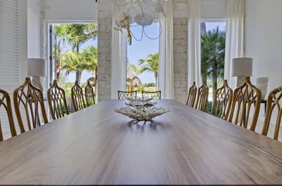 Luxury Villa Photo #25