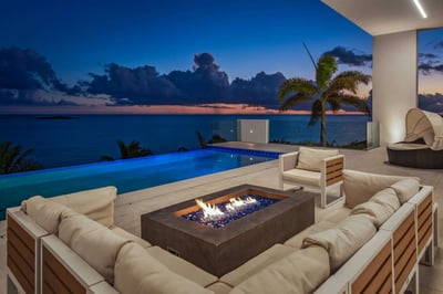 Luxury Villa Photo #14