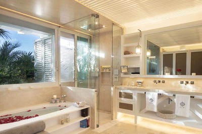 Luxury Villa Photo #49