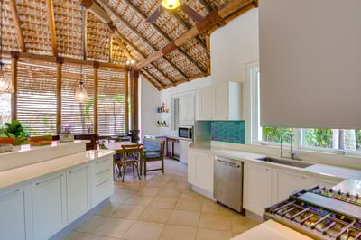 Luxury Villa Photo #21