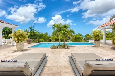 Luxury Villa Photo #2