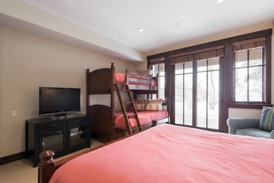 Luxury Villa Photo #25
