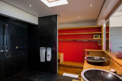 Luxury Villa Photo #24