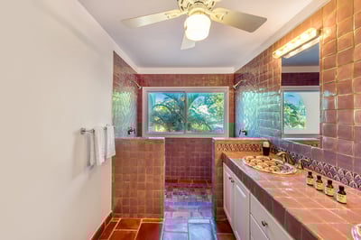 Luxury Villa Photo #33