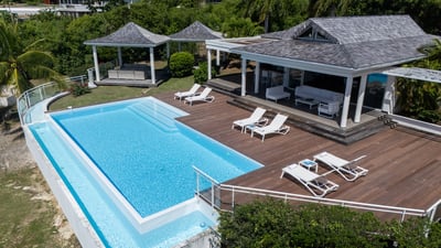 Luxury Villa Photo #2