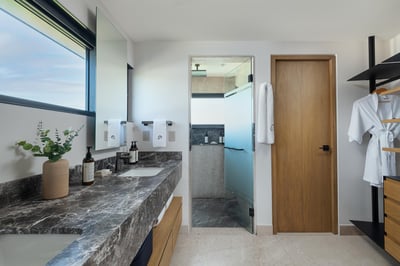 Luxury Villa Photo #43