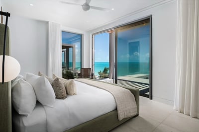 Luxury Villa Photo #22