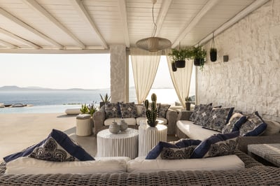 Luxury Villa Photo #7