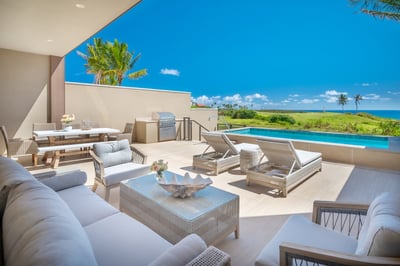 Luxury Villa Photo #2