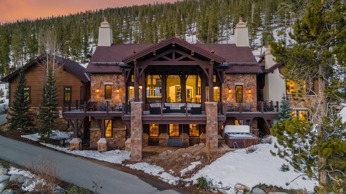 Switchback Lodge