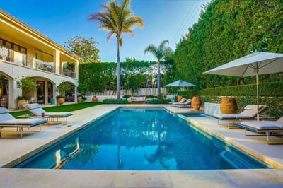 Luxury Villa Photo #2