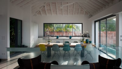 Kitchen & Dining Area