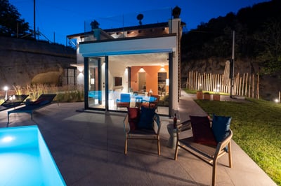 Luxury Villa Photo #13