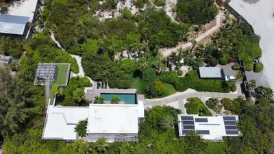Luxury Villa Photo #19